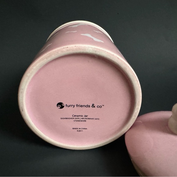 Furry Friends & Co Treat Jar - Picture 2 of 2